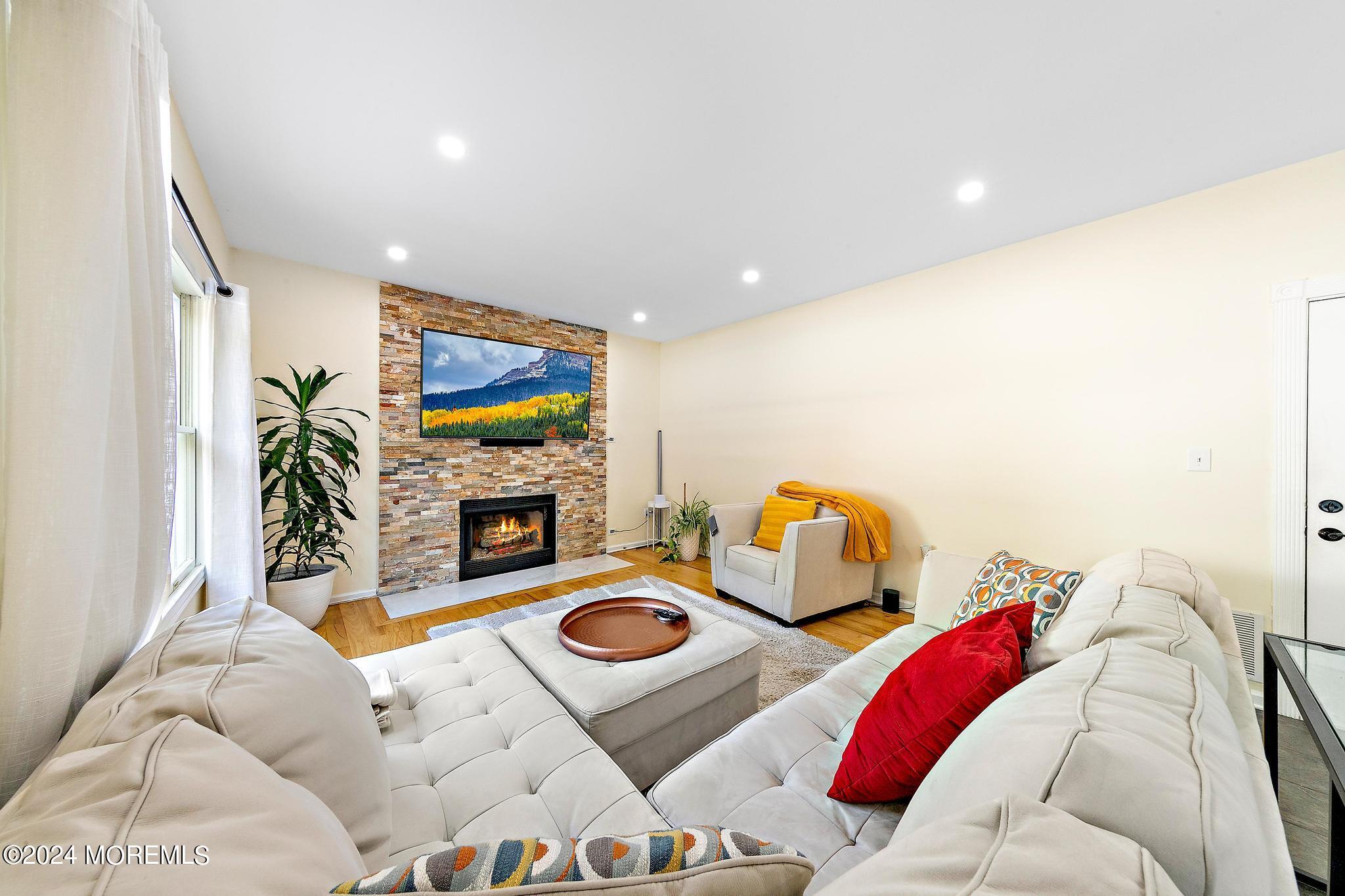 17 Sugarhill Road