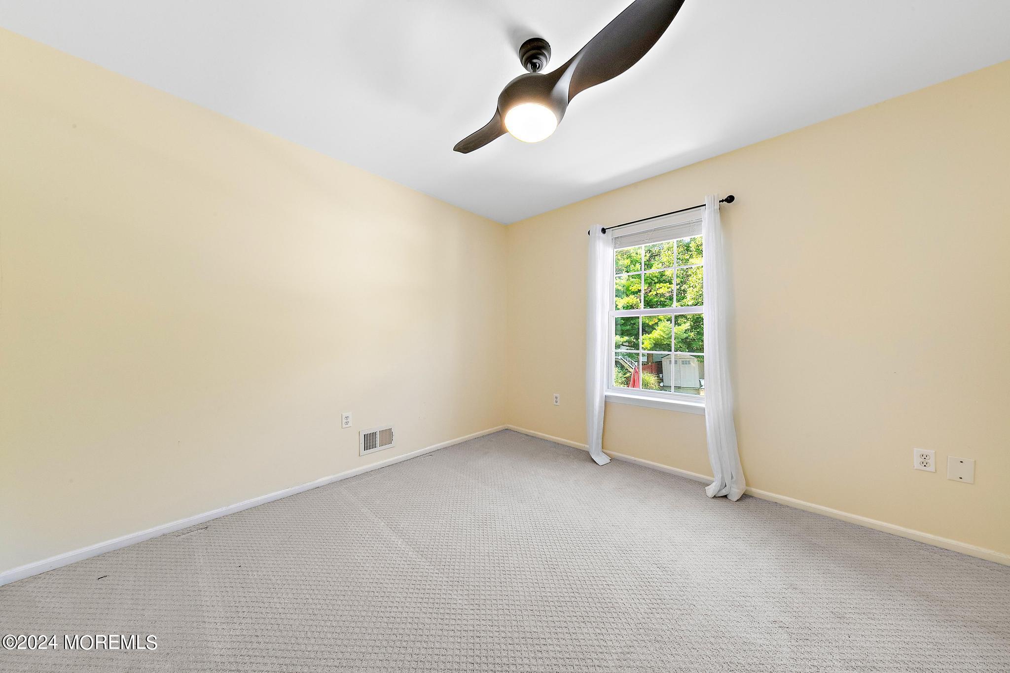 17 Sugarhill Road