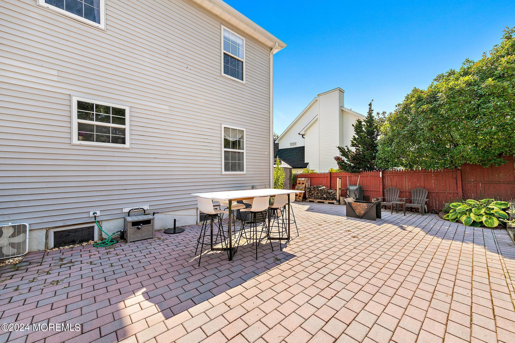 17 Sugarhill Road