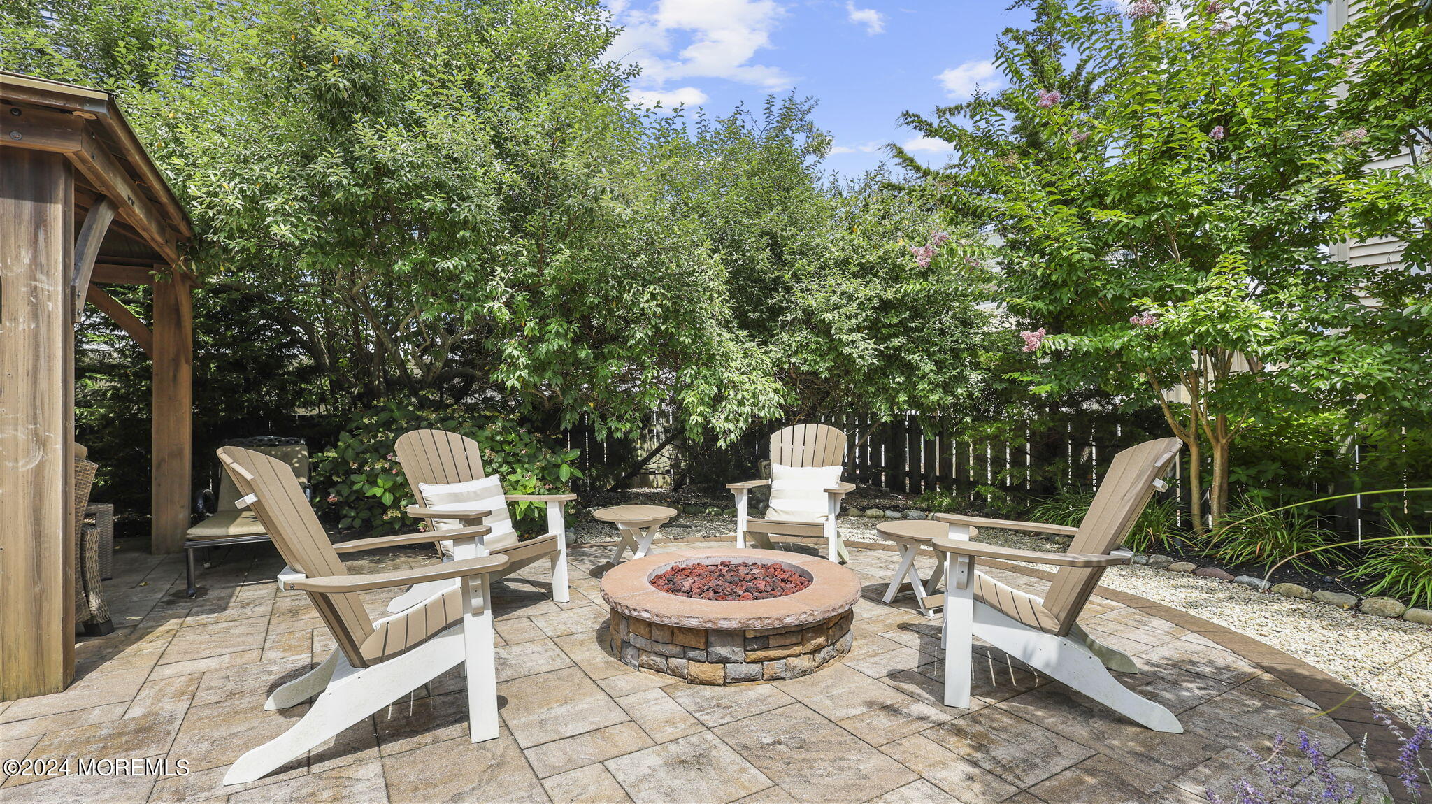 21 W Bayberry Drive