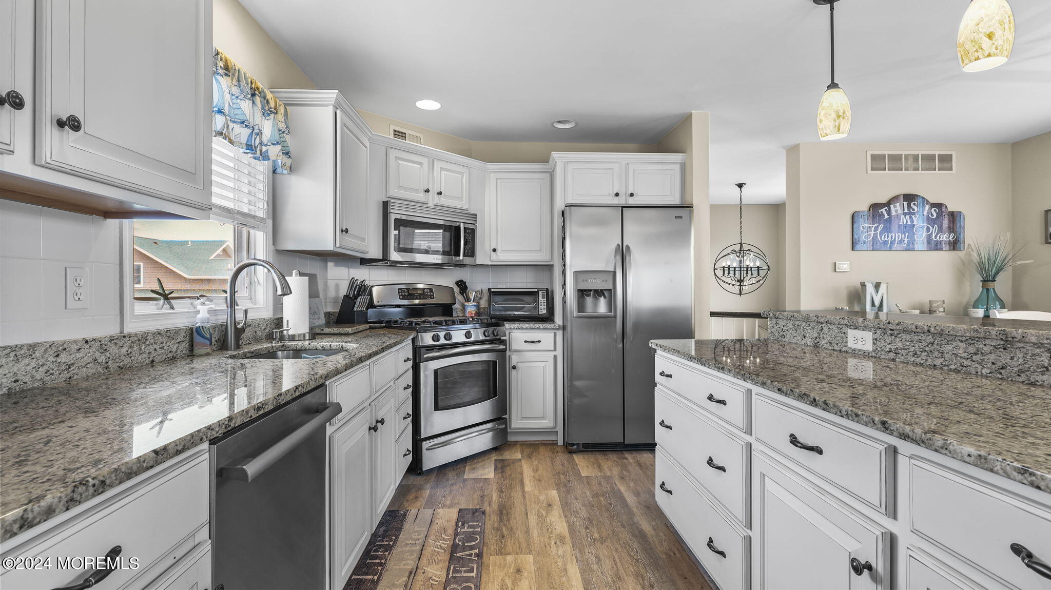 21 W Bayberry Drive