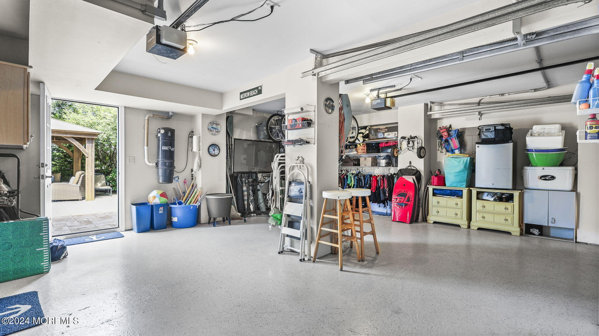 21 W Bayberry Drive