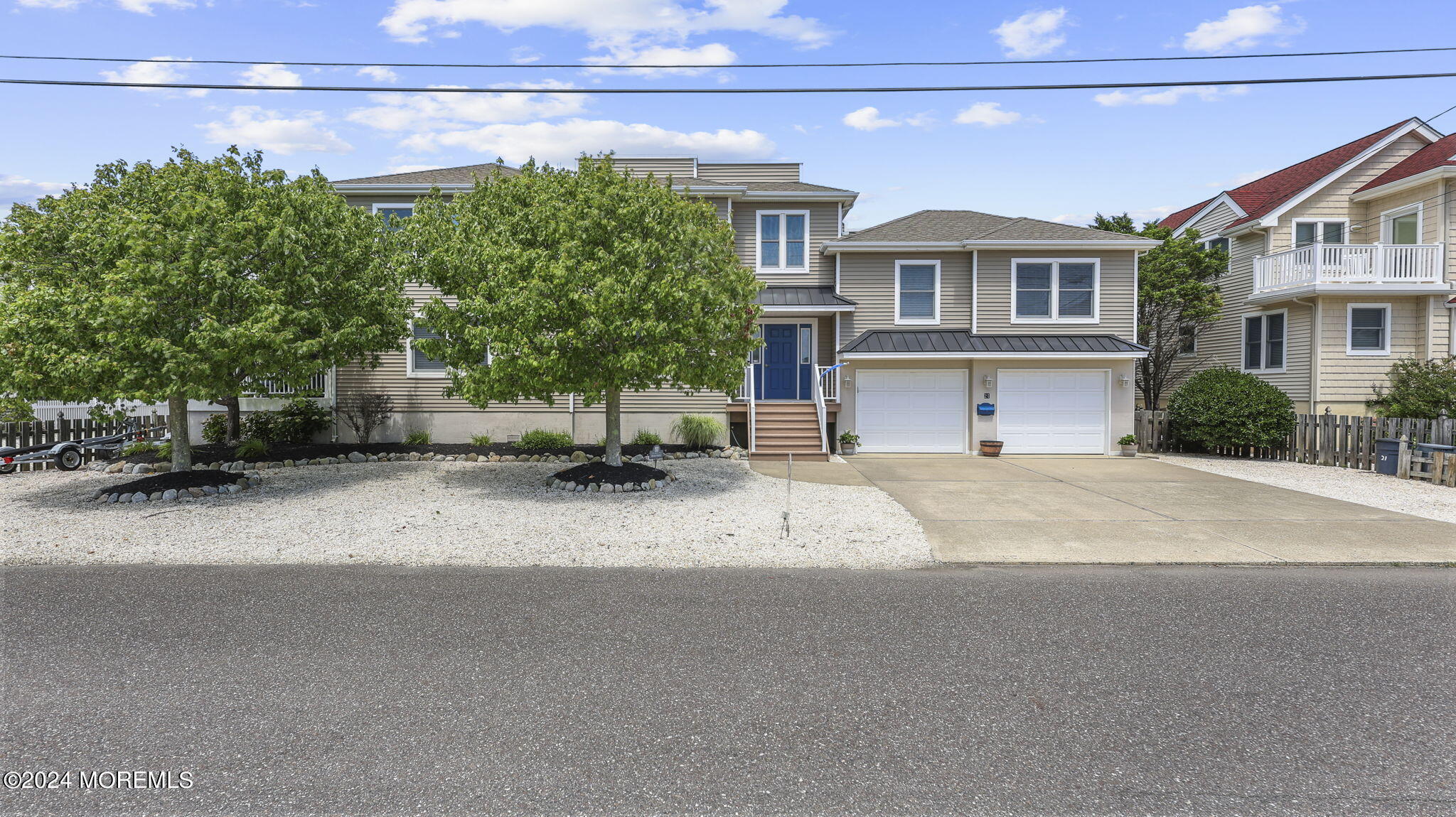 21 W Bayberry Drive