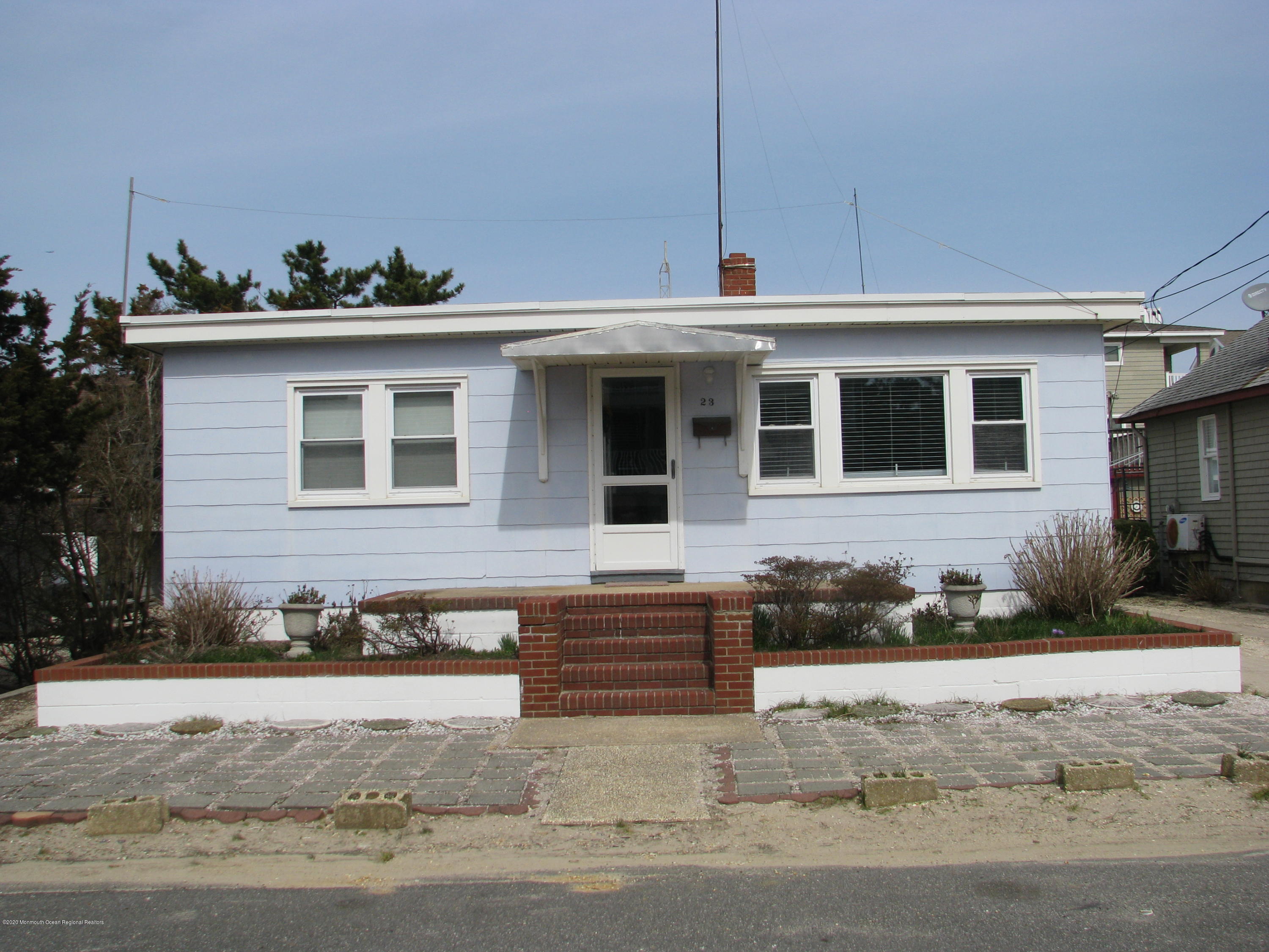 23 N 10th Street