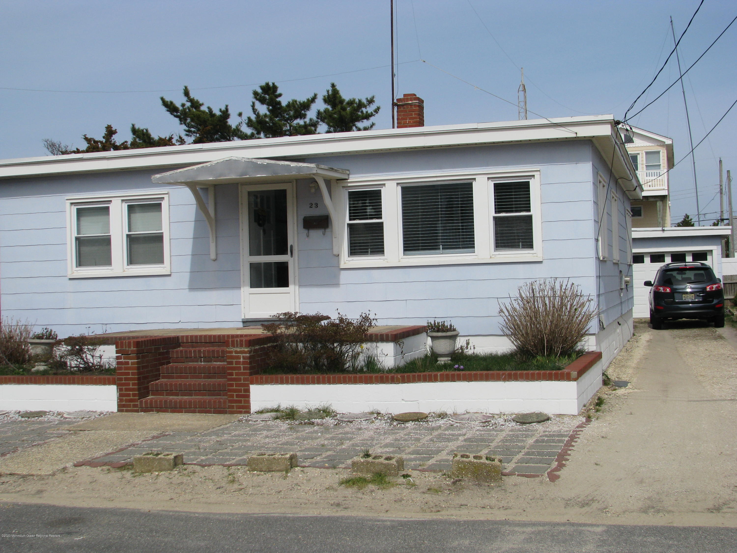 23 N 10th Street