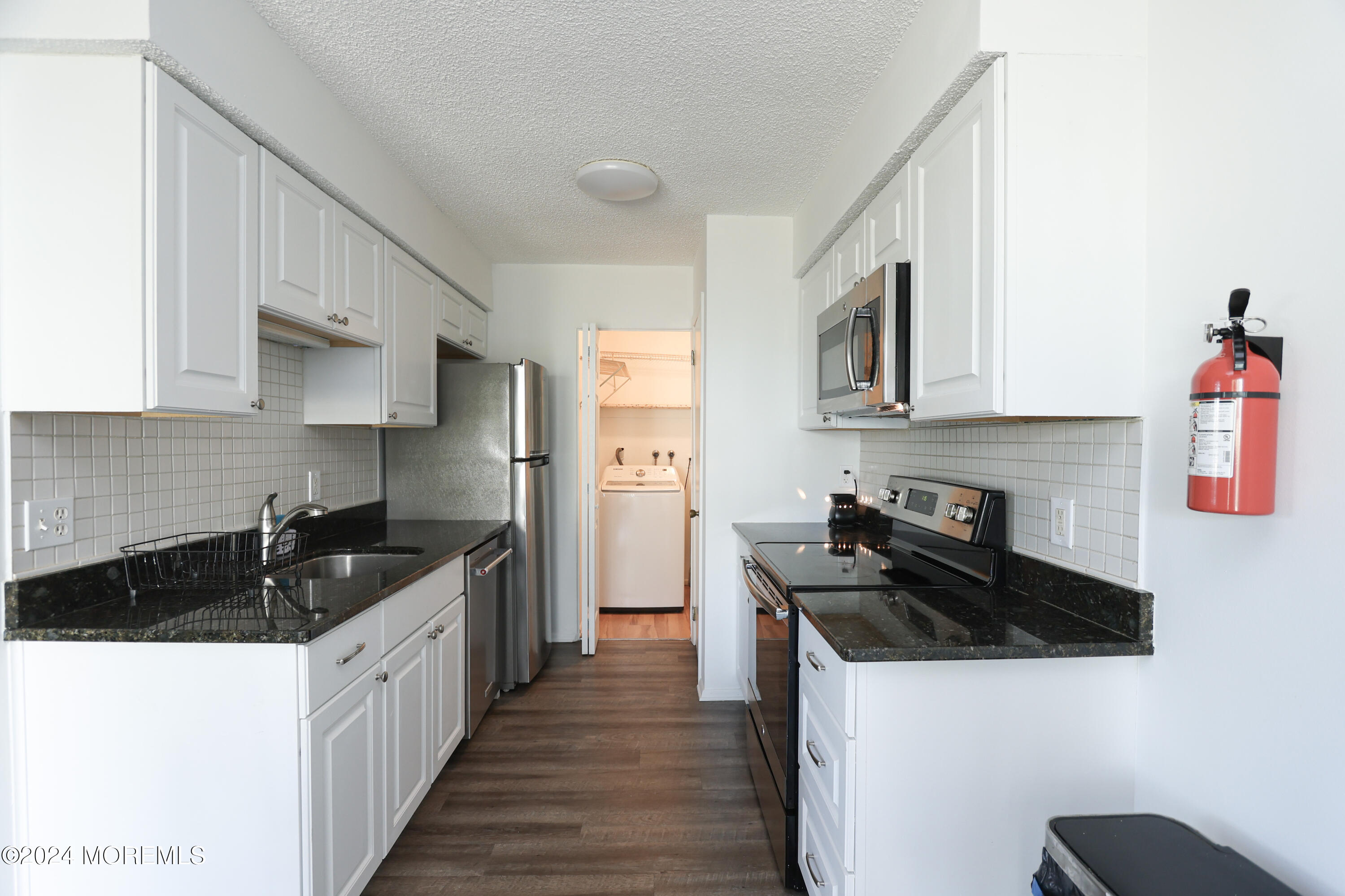 2 S Seas Court