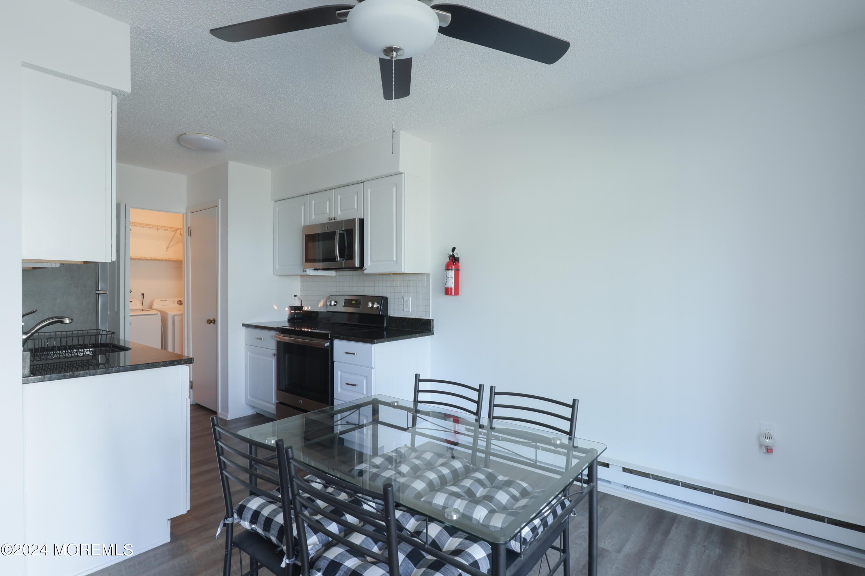 2 S Seas Court