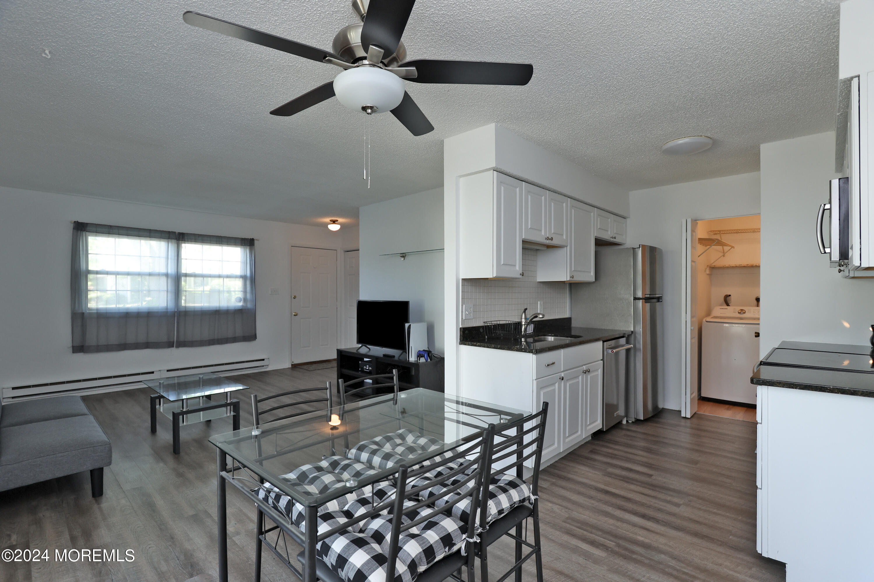 2 S Seas Court