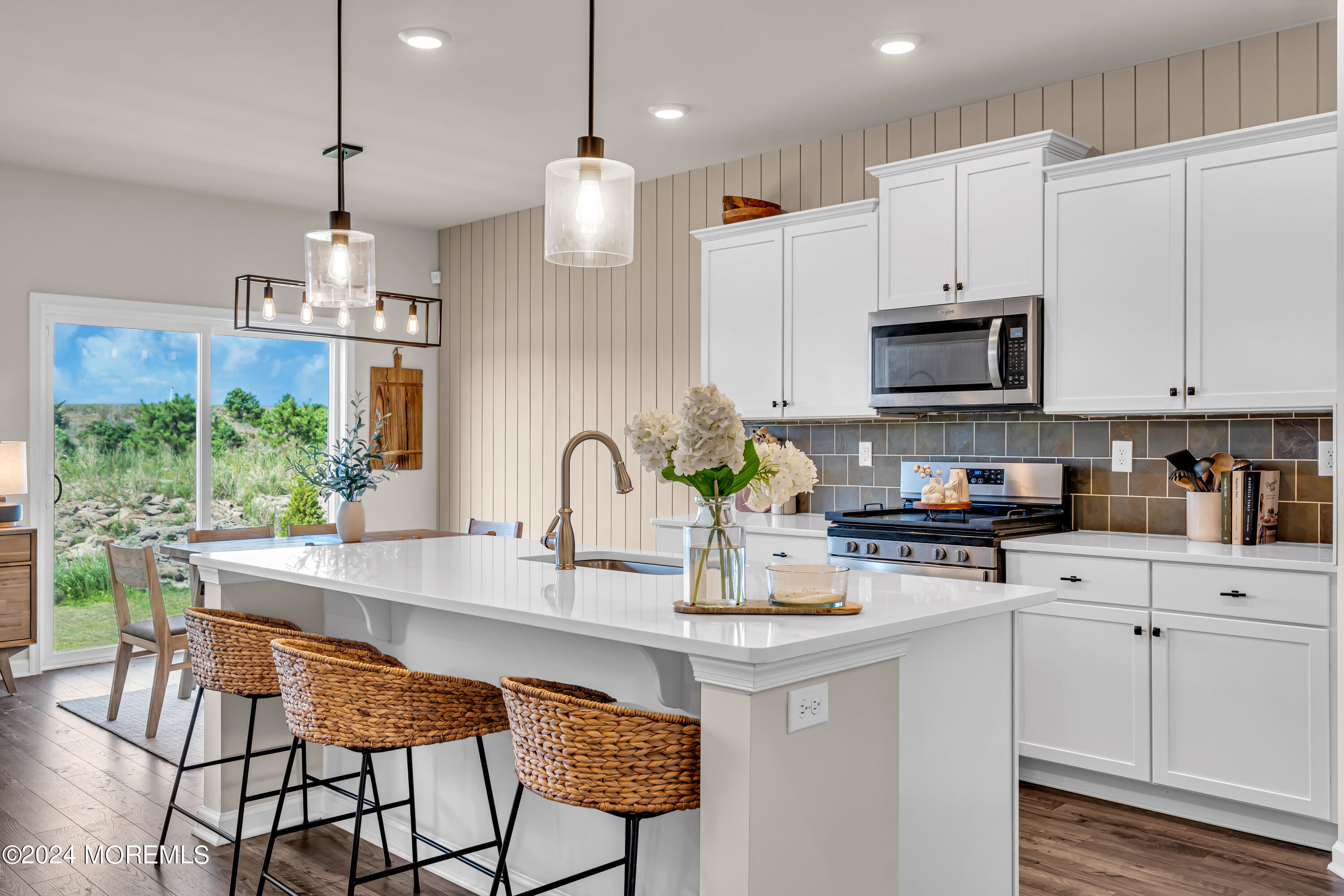 102 Bennet Lane
