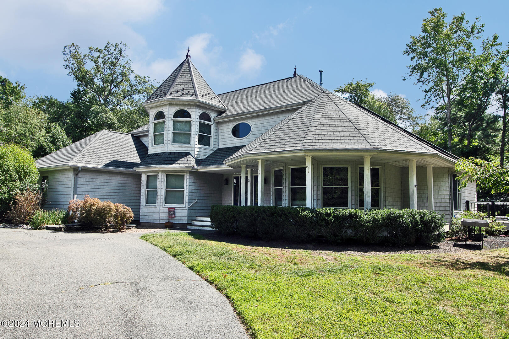 21 Bog Hollow Court