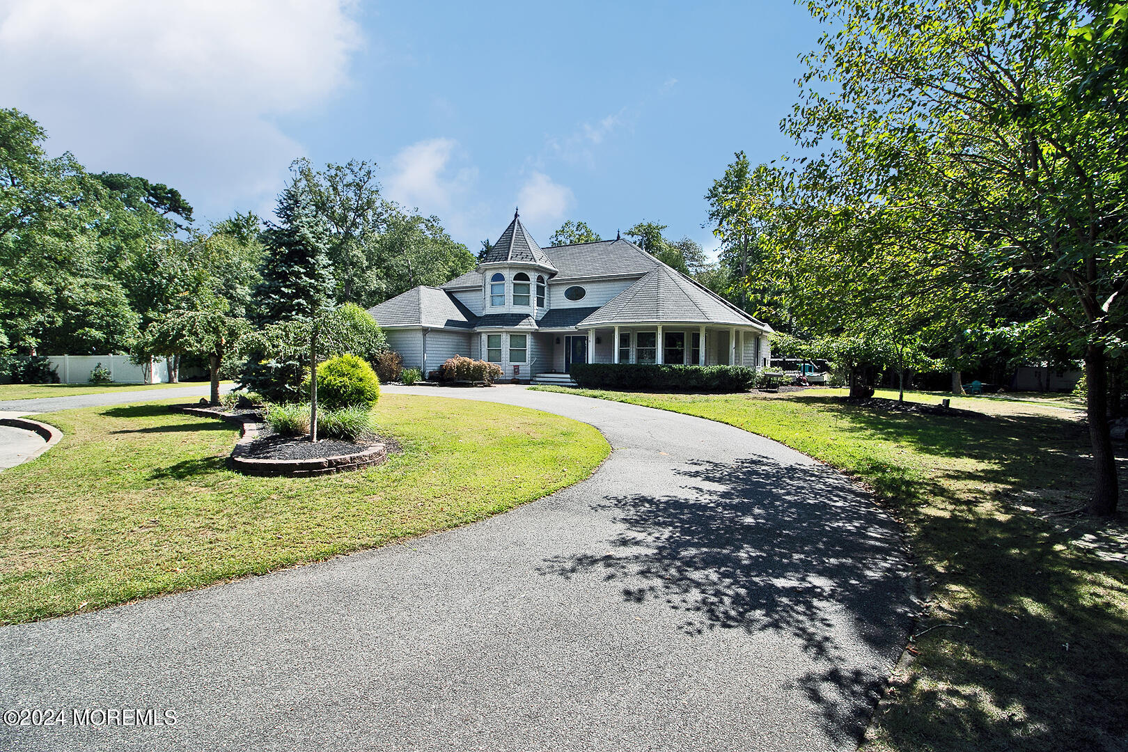 21 Bog Hollow Court