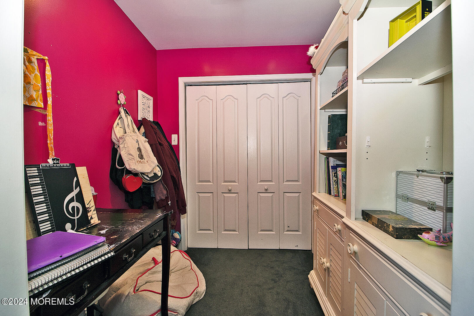 21 Bog Hollow Court