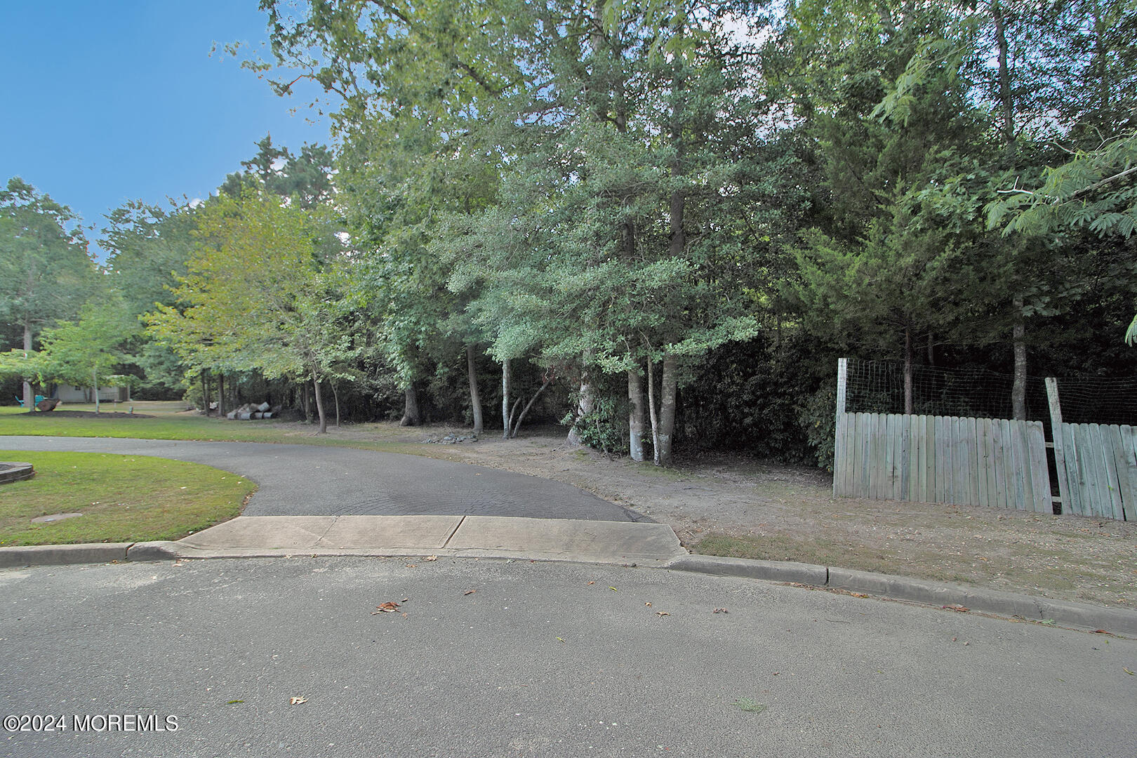 21 Bog Hollow Court