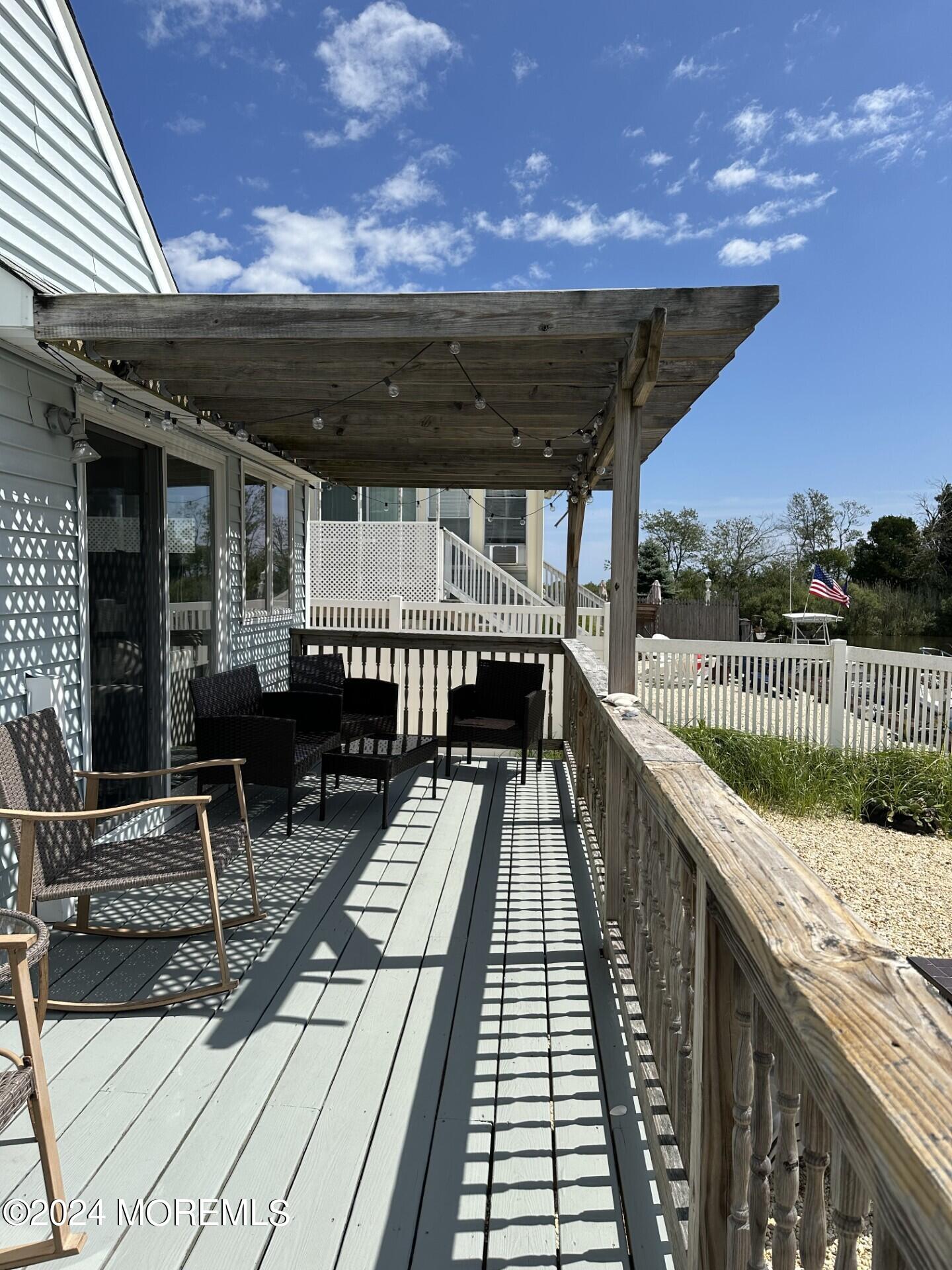 88 Edgewater Drive