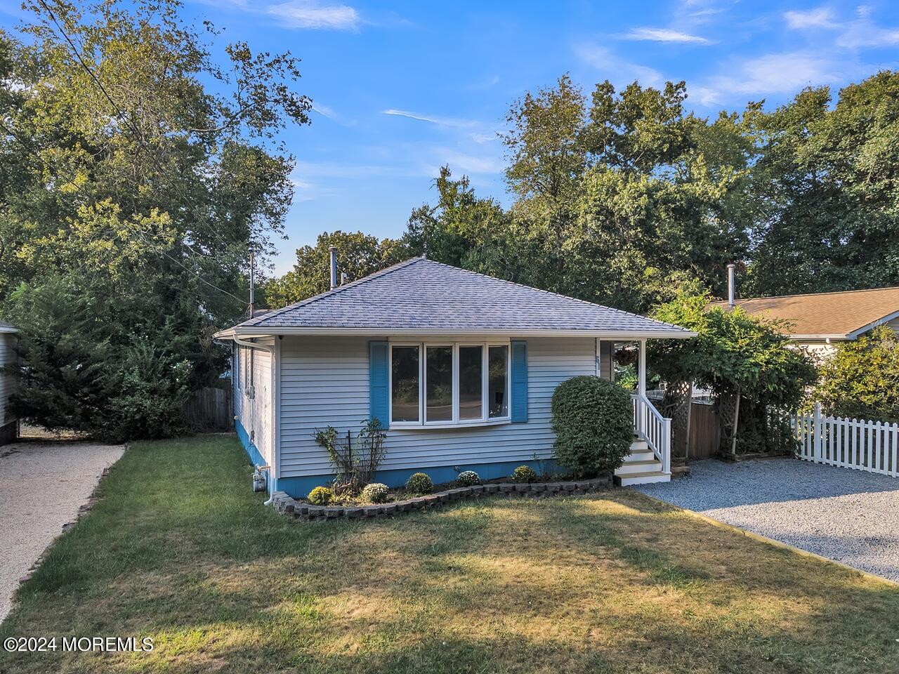 61 Lighthouse Drive