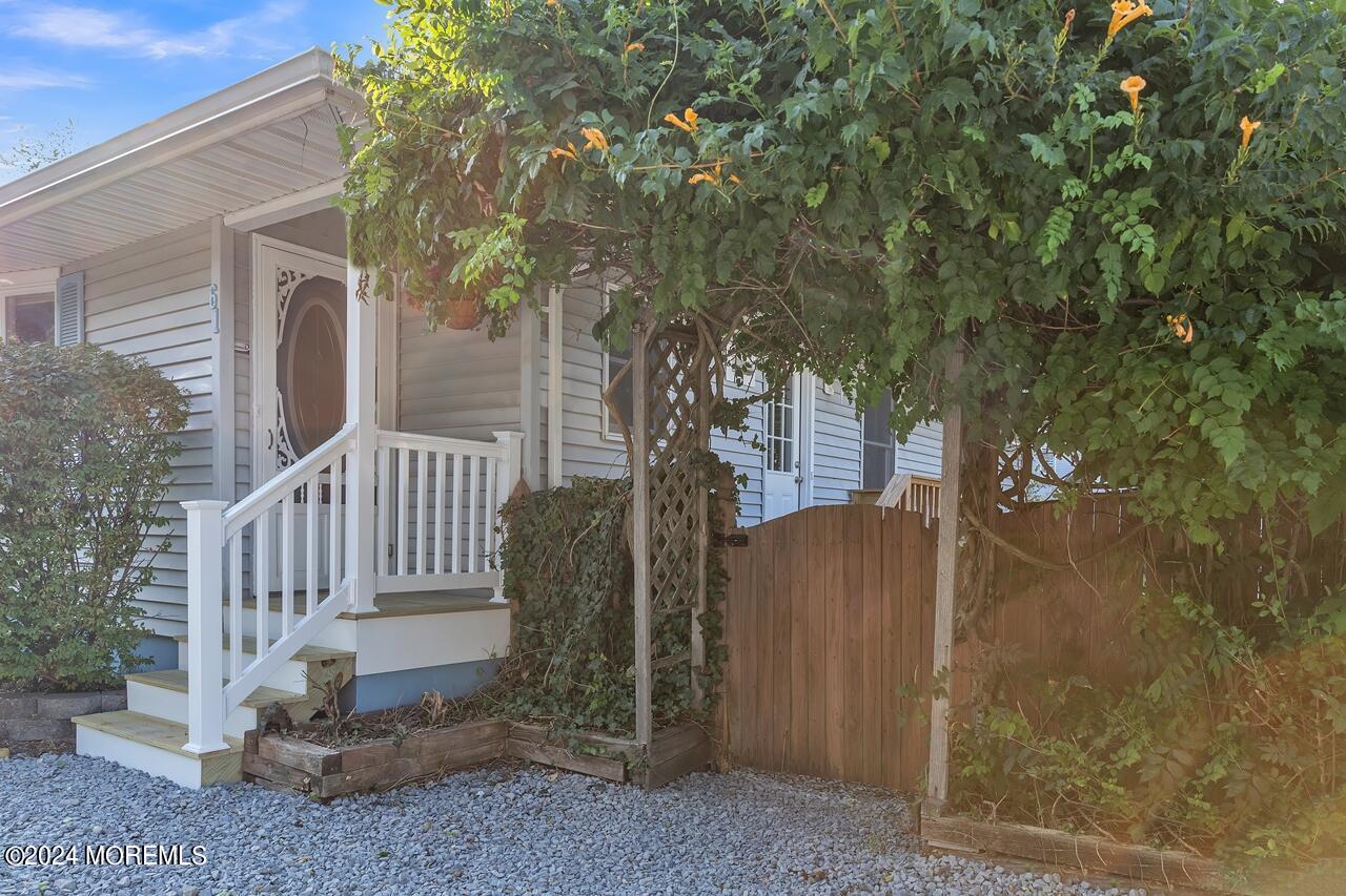 61 Lighthouse Drive