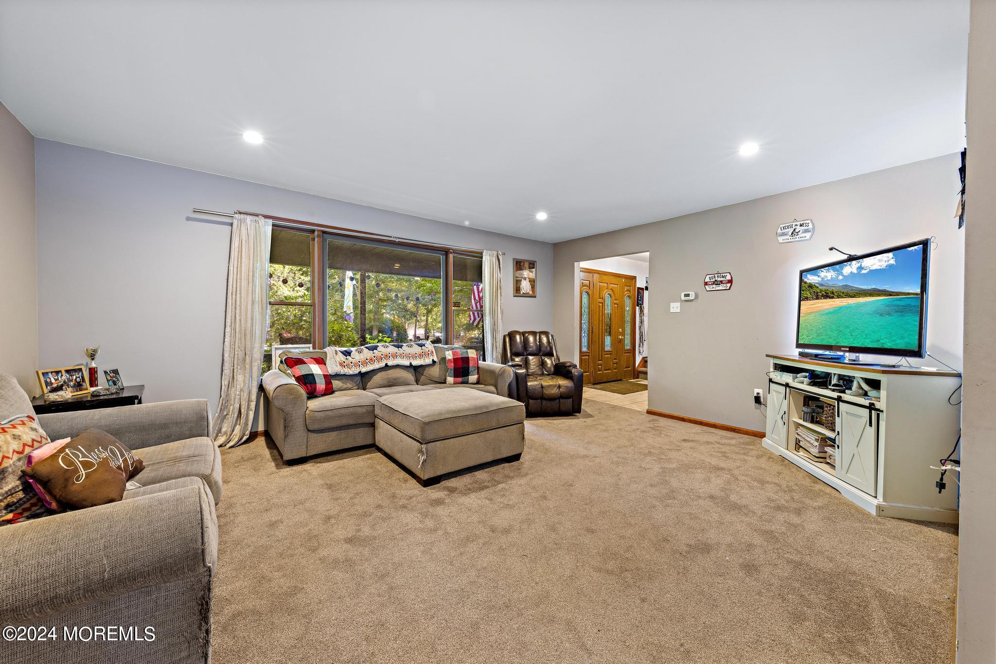 453 Stage Road