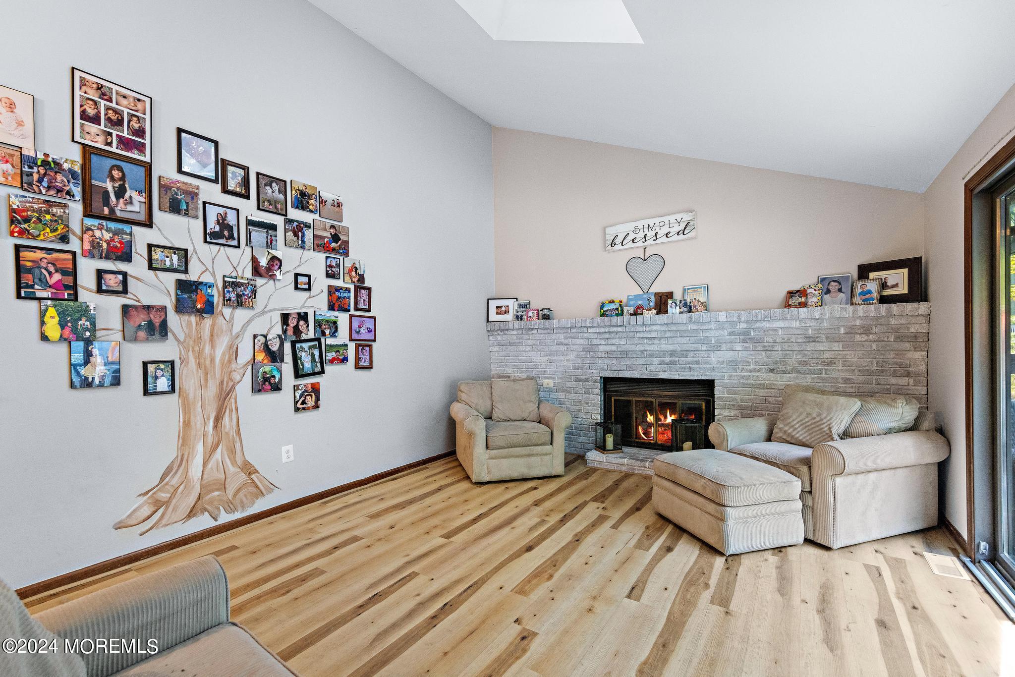 453 Stage Road
