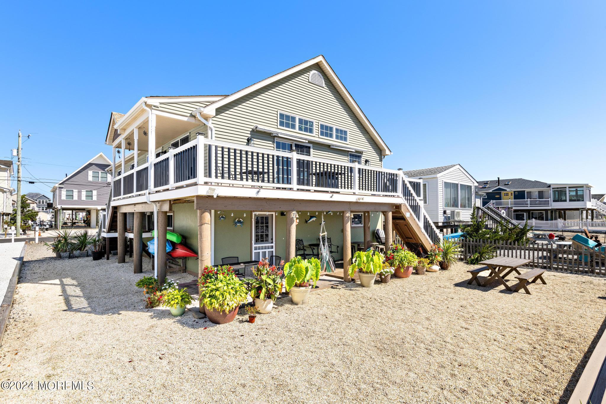 219 Heron Road