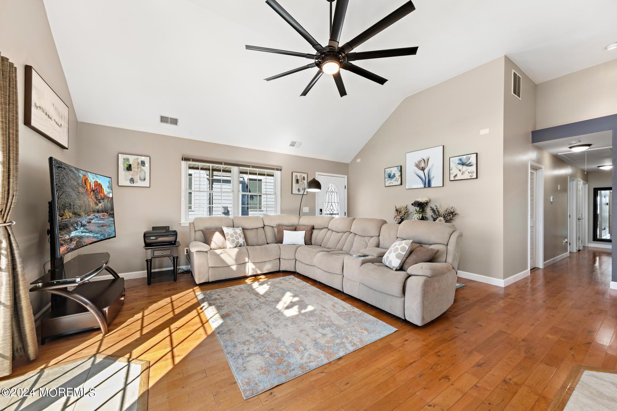 219 Heron Road