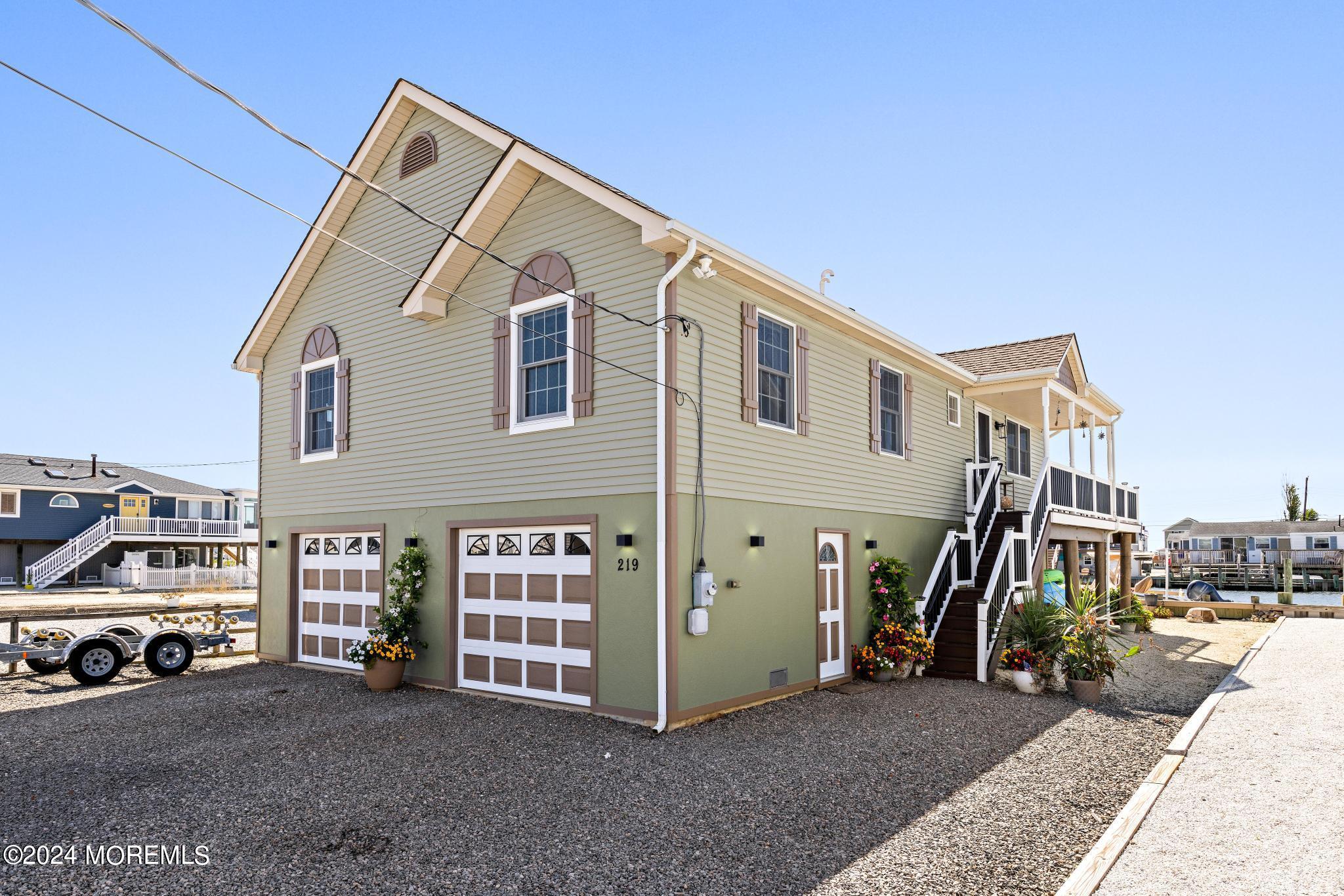 219 Heron Road