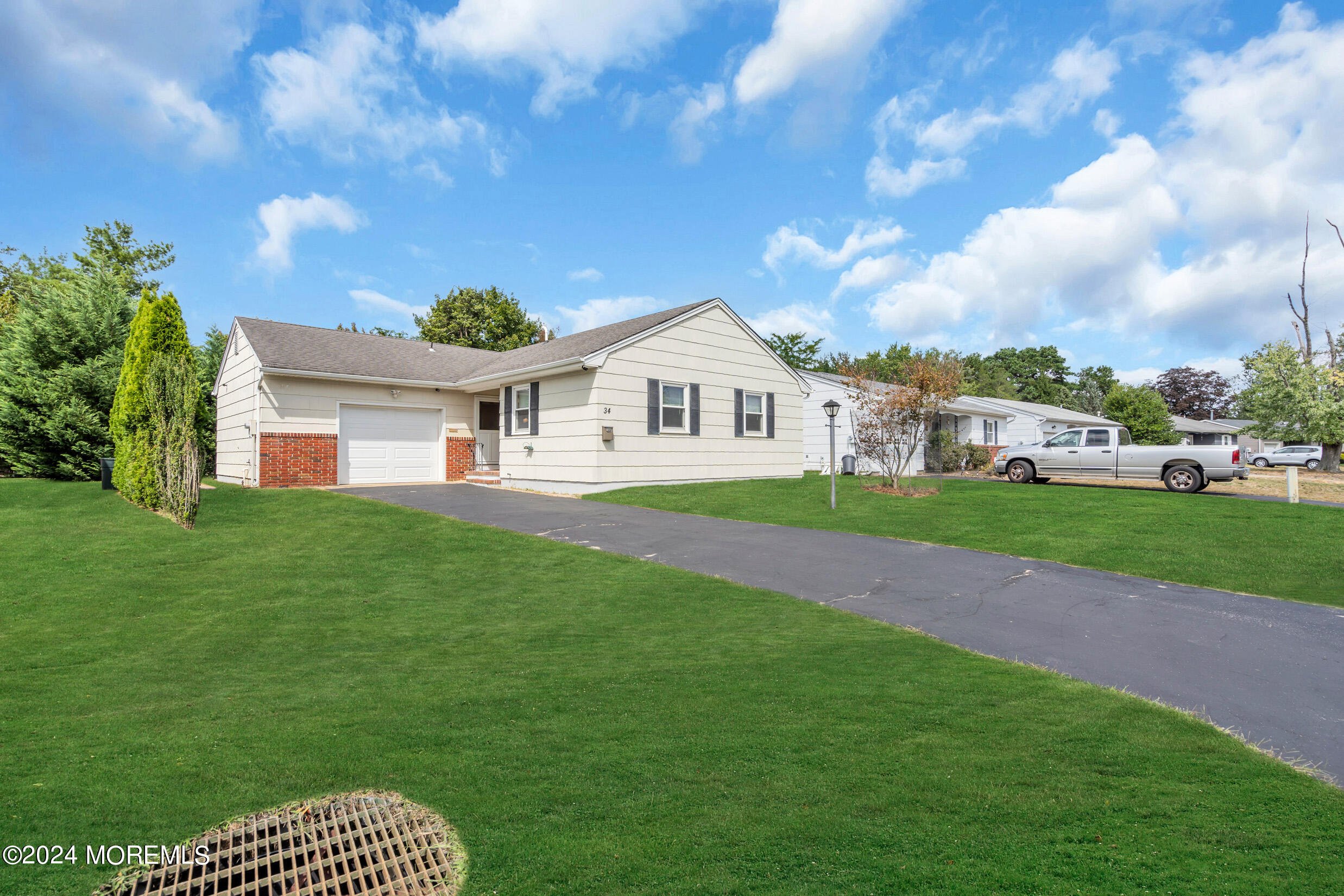 34 Sherwood Lane