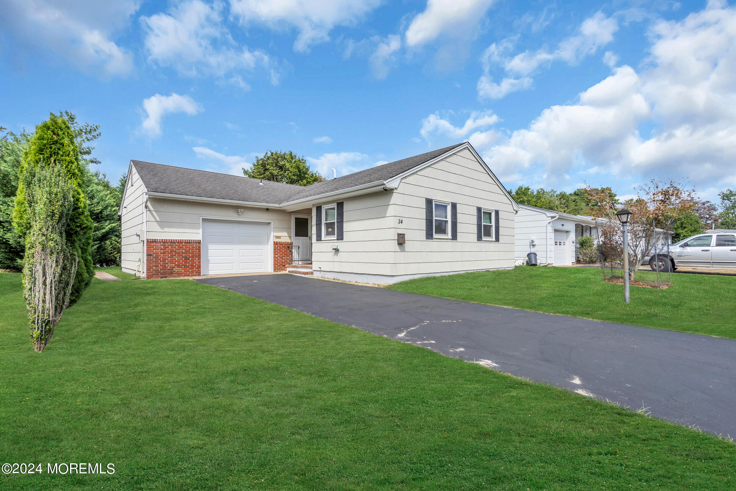 34 Sherwood Lane