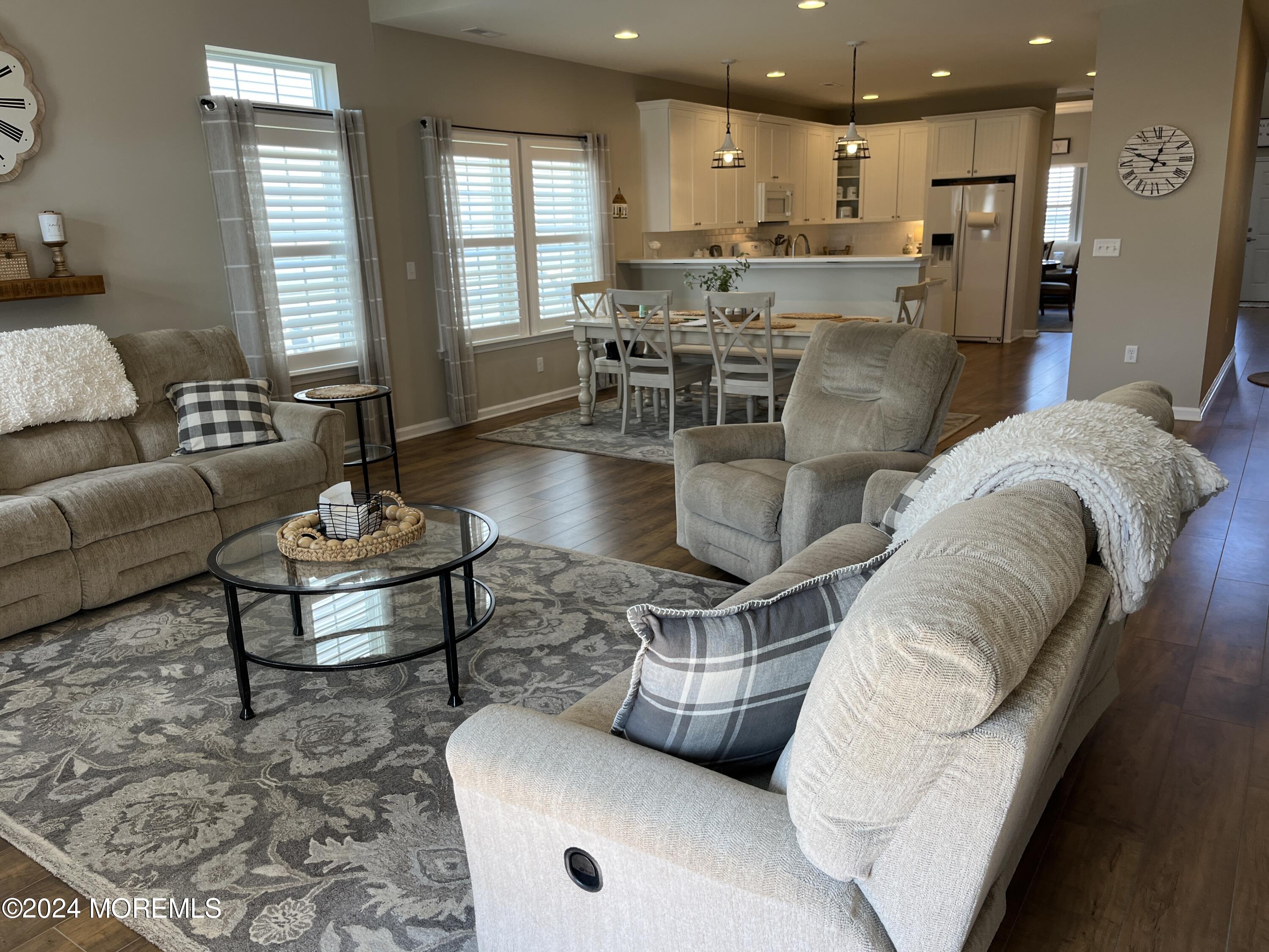40 Aurora Circle
