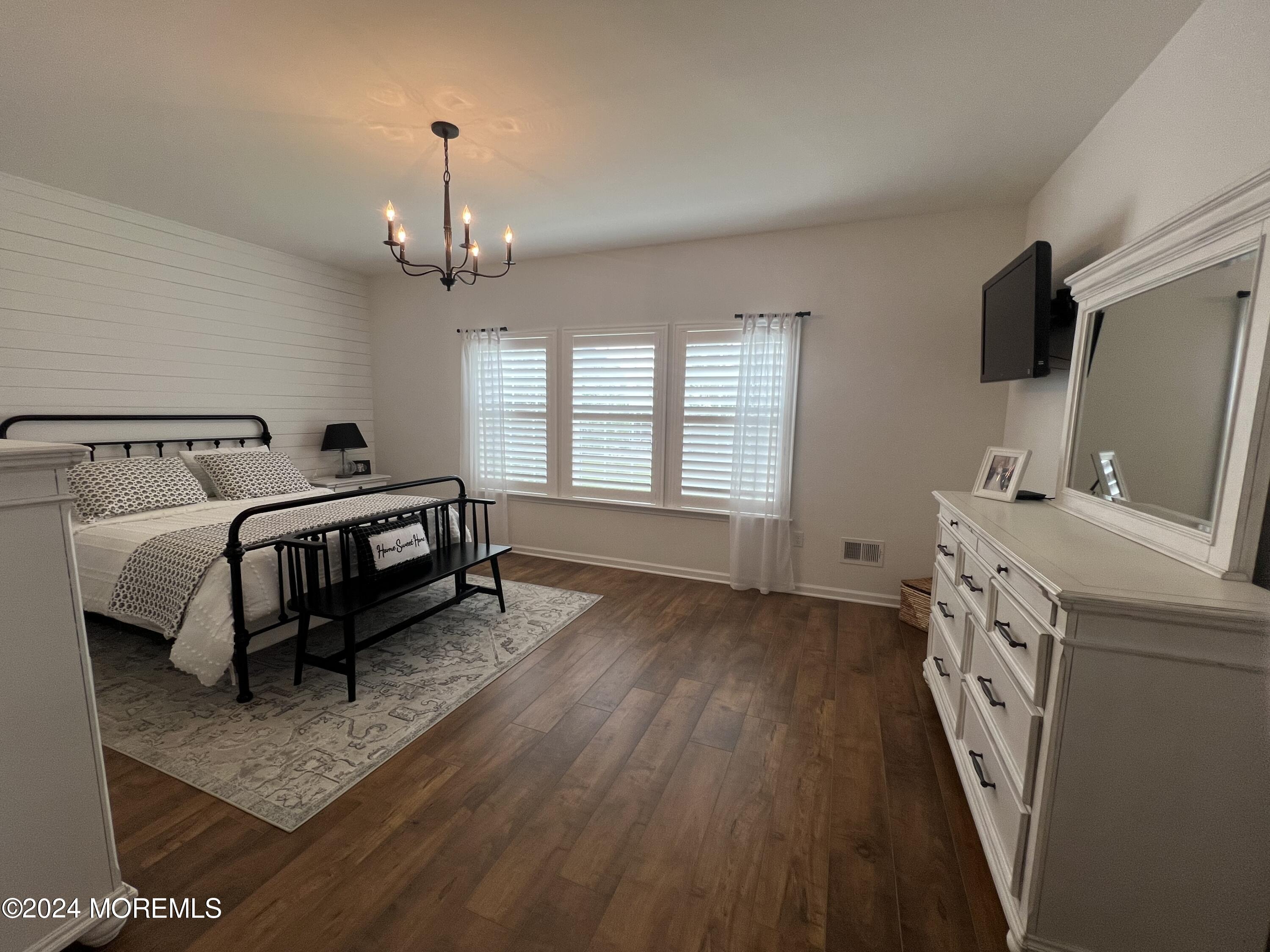 40 Aurora Circle