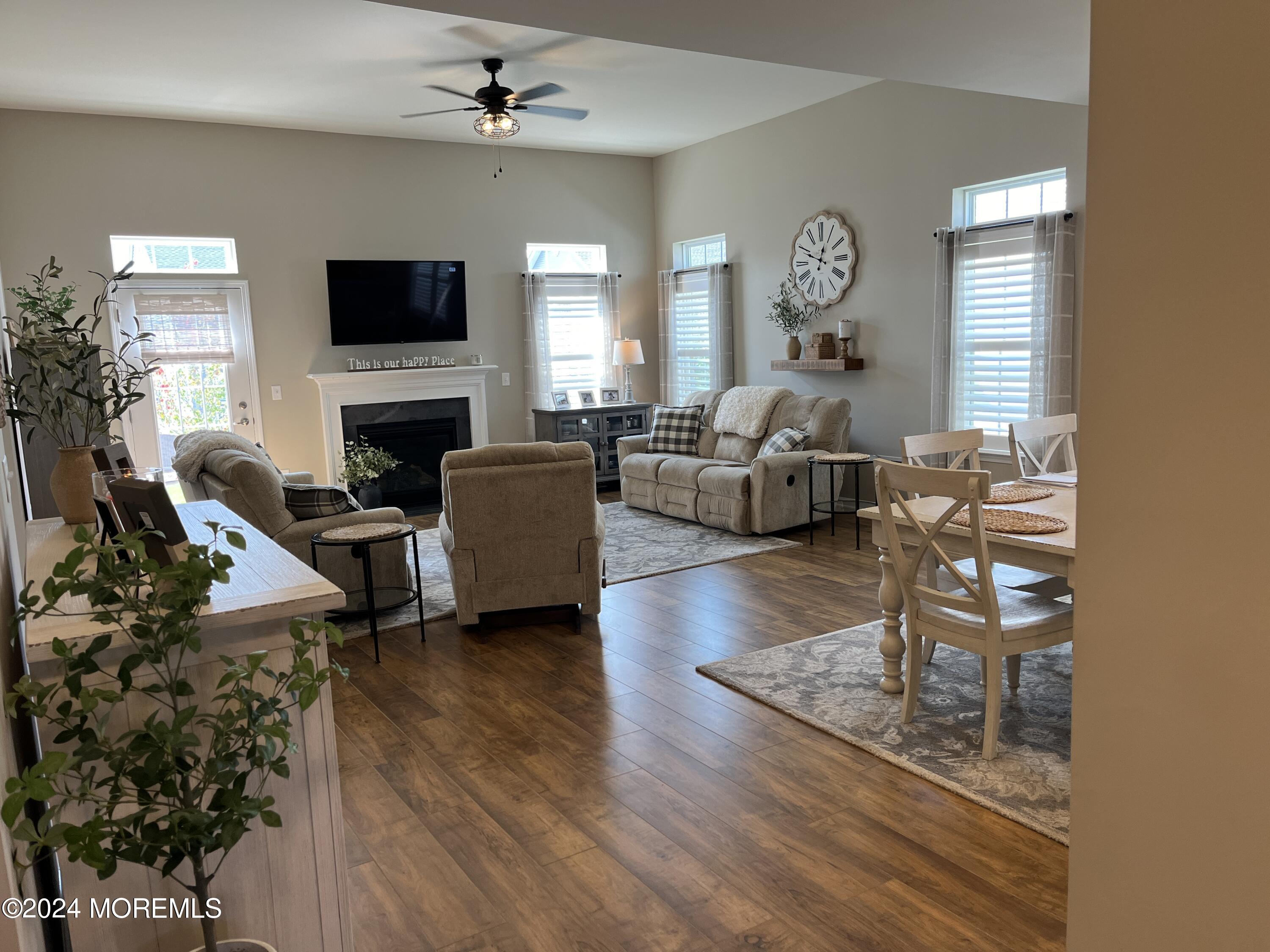 40 Aurora Circle