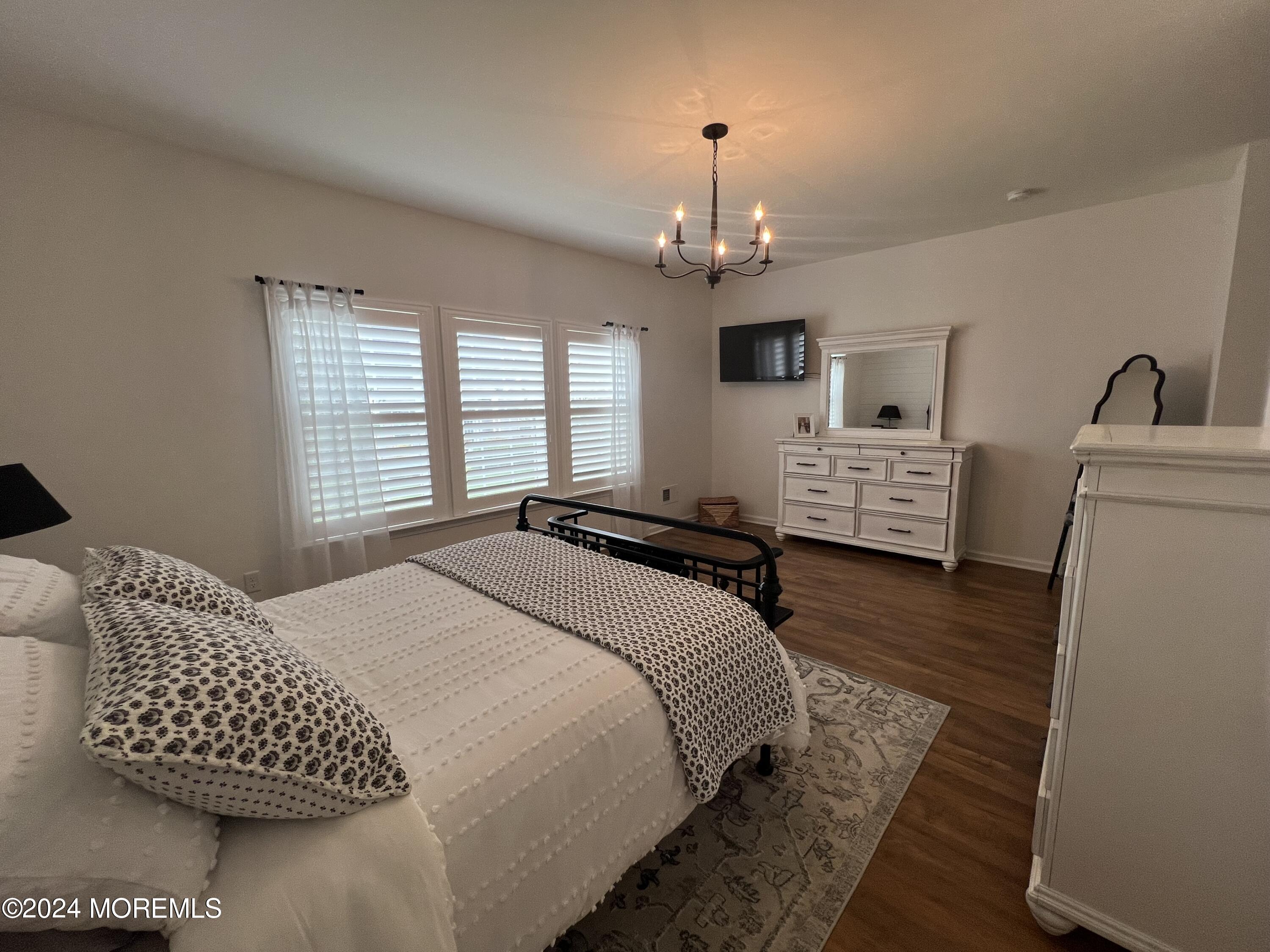 40 Aurora Circle