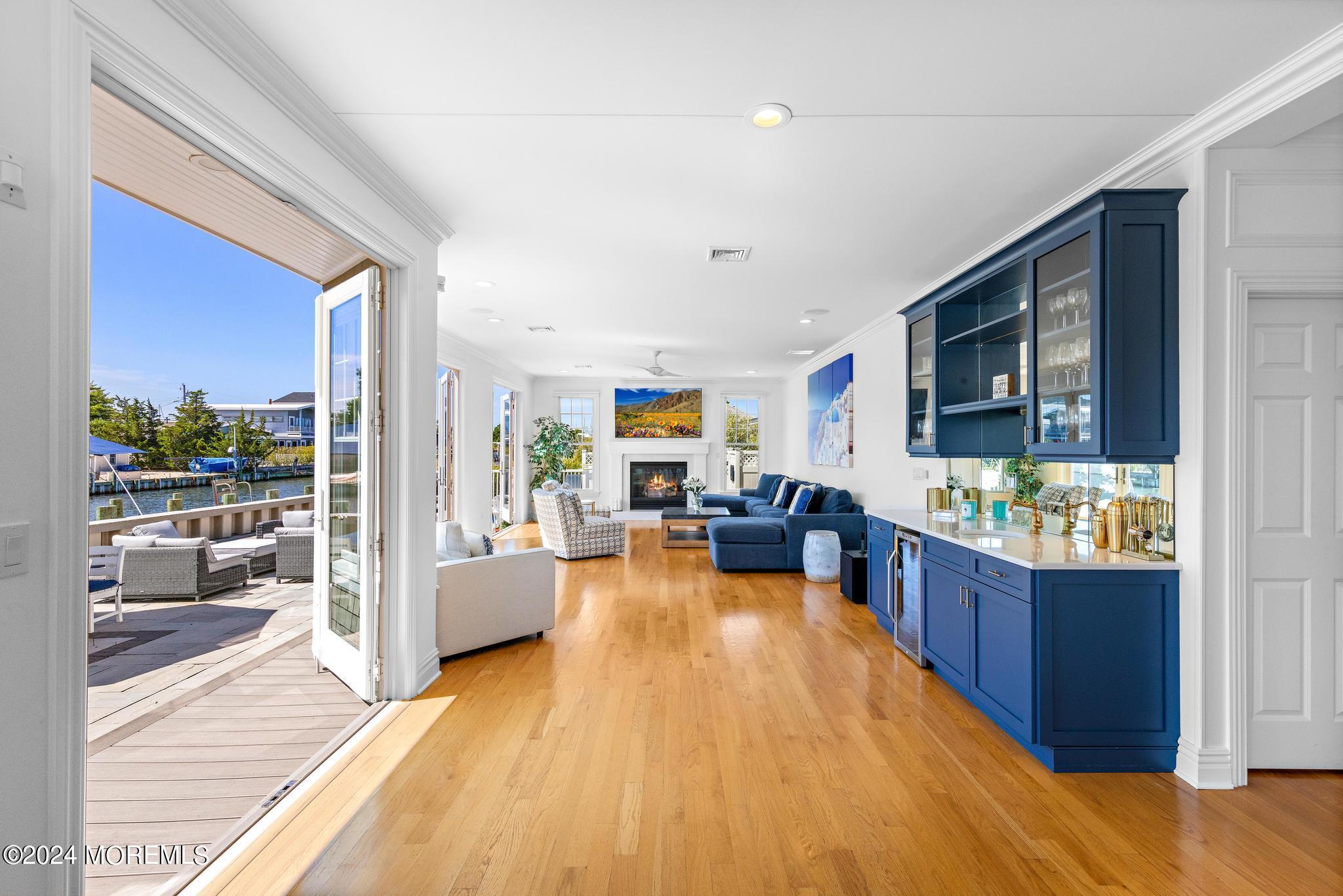 156 Marina Boulevard