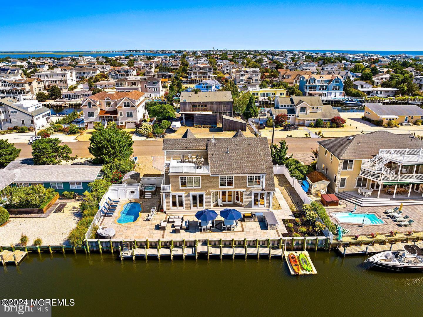156 Marina Boulevard