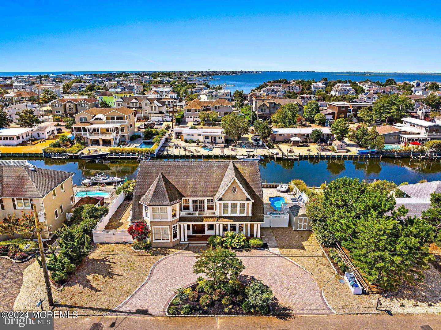 156 Marina Boulevard