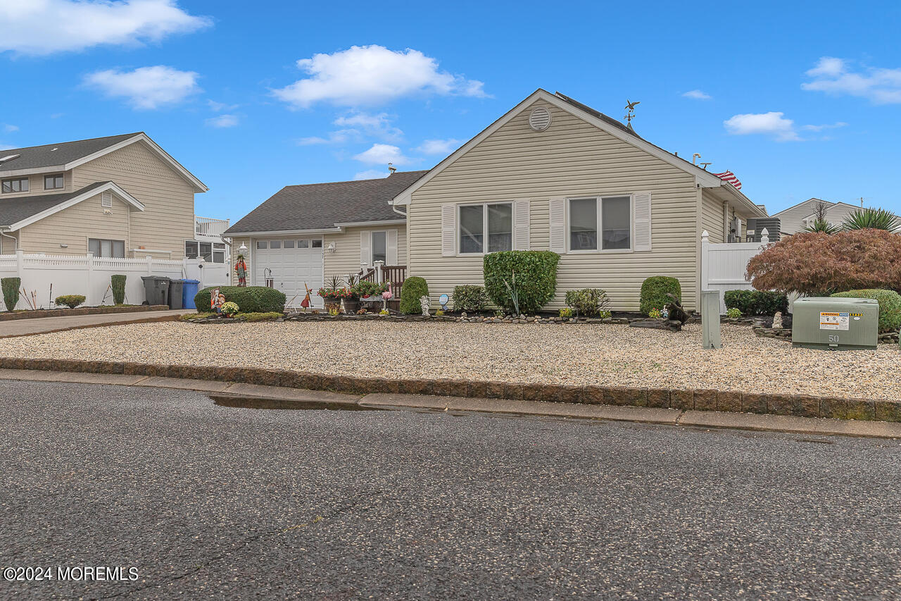 137 Catherine Lane