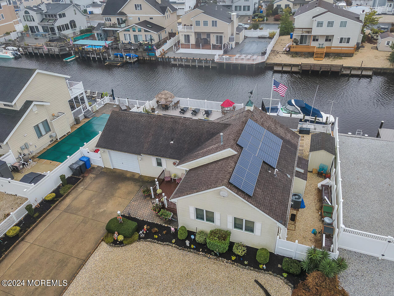 137 Catherine Lane
