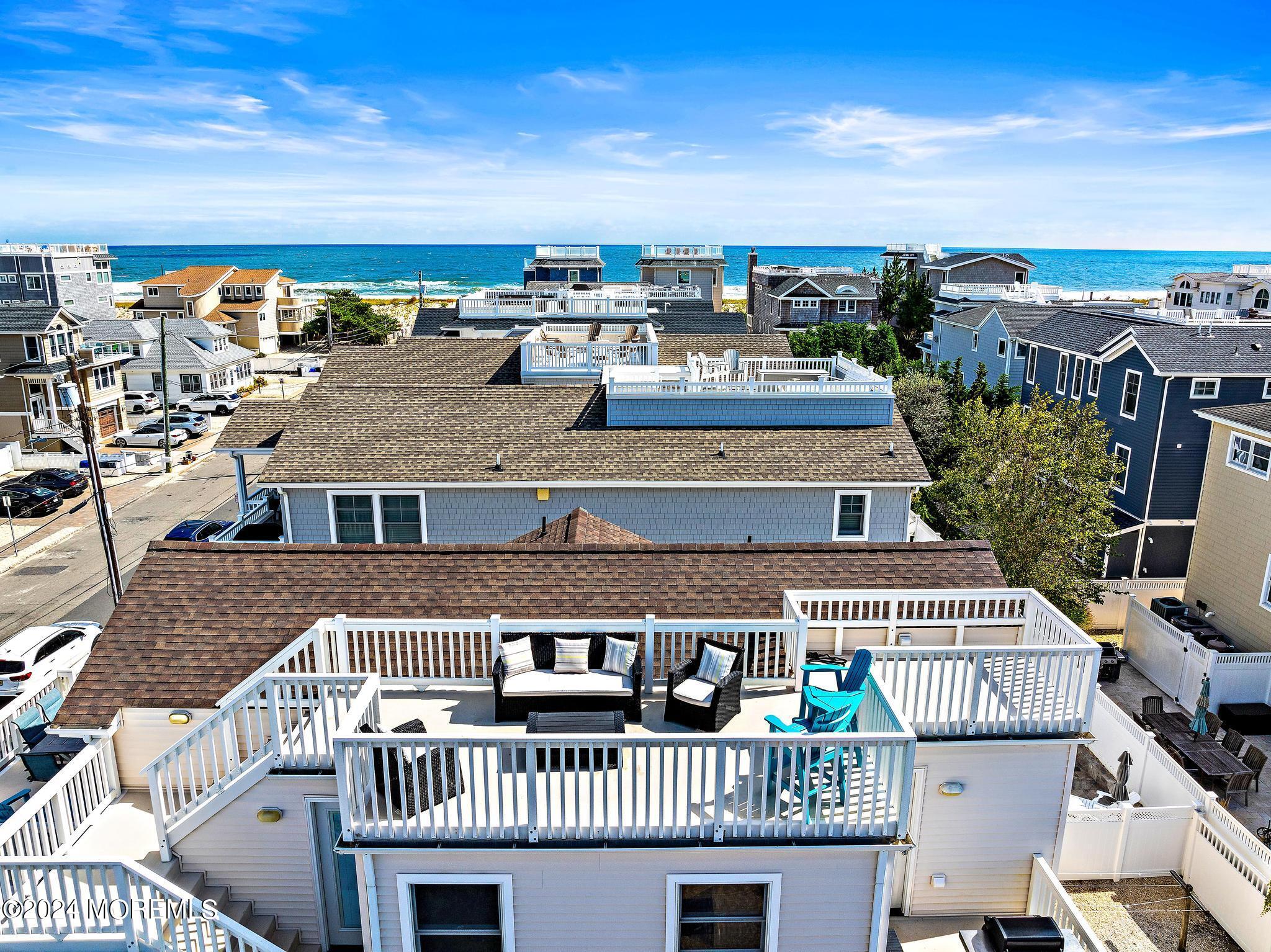 102 E Lillie Avenue