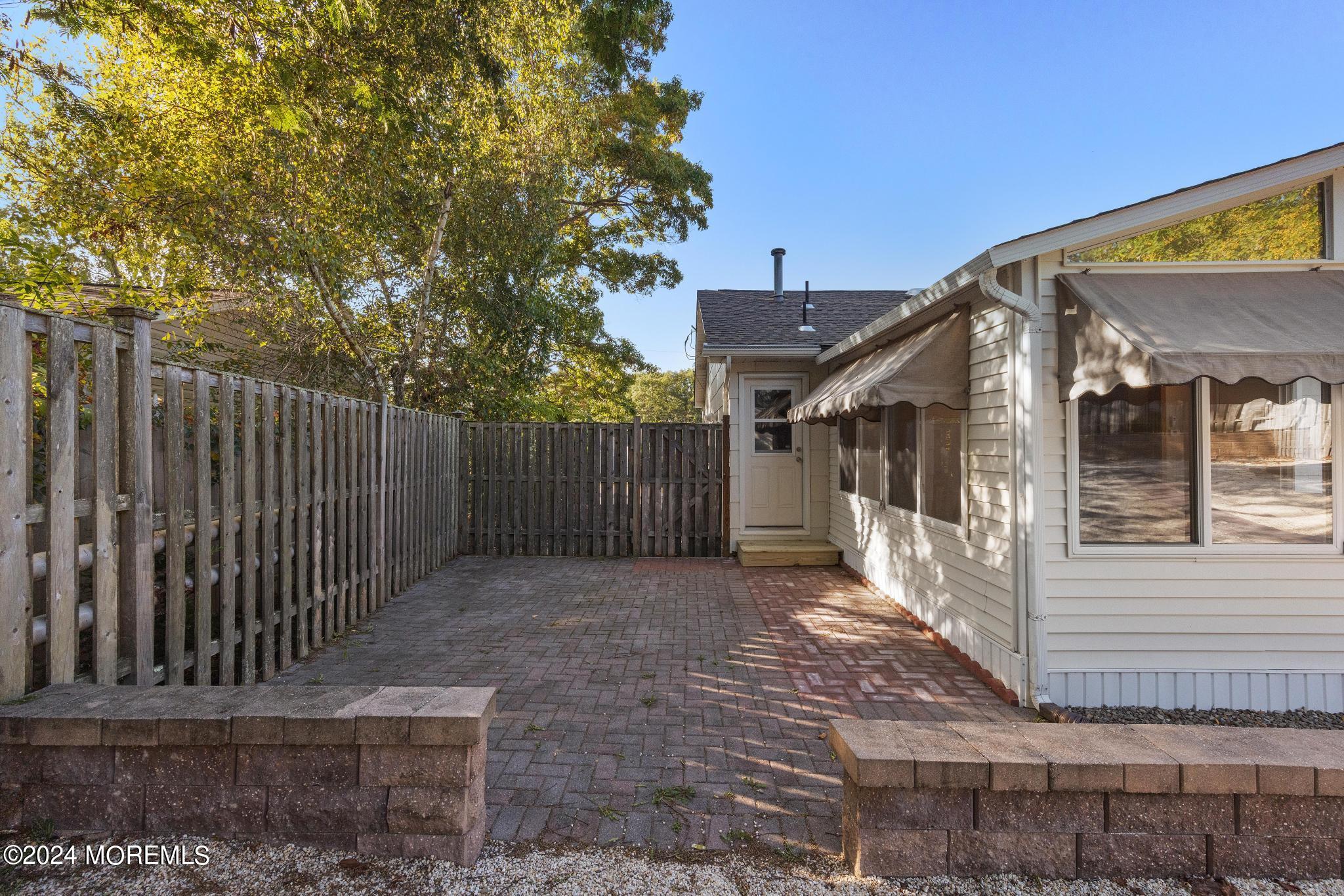 275 Float Avenue