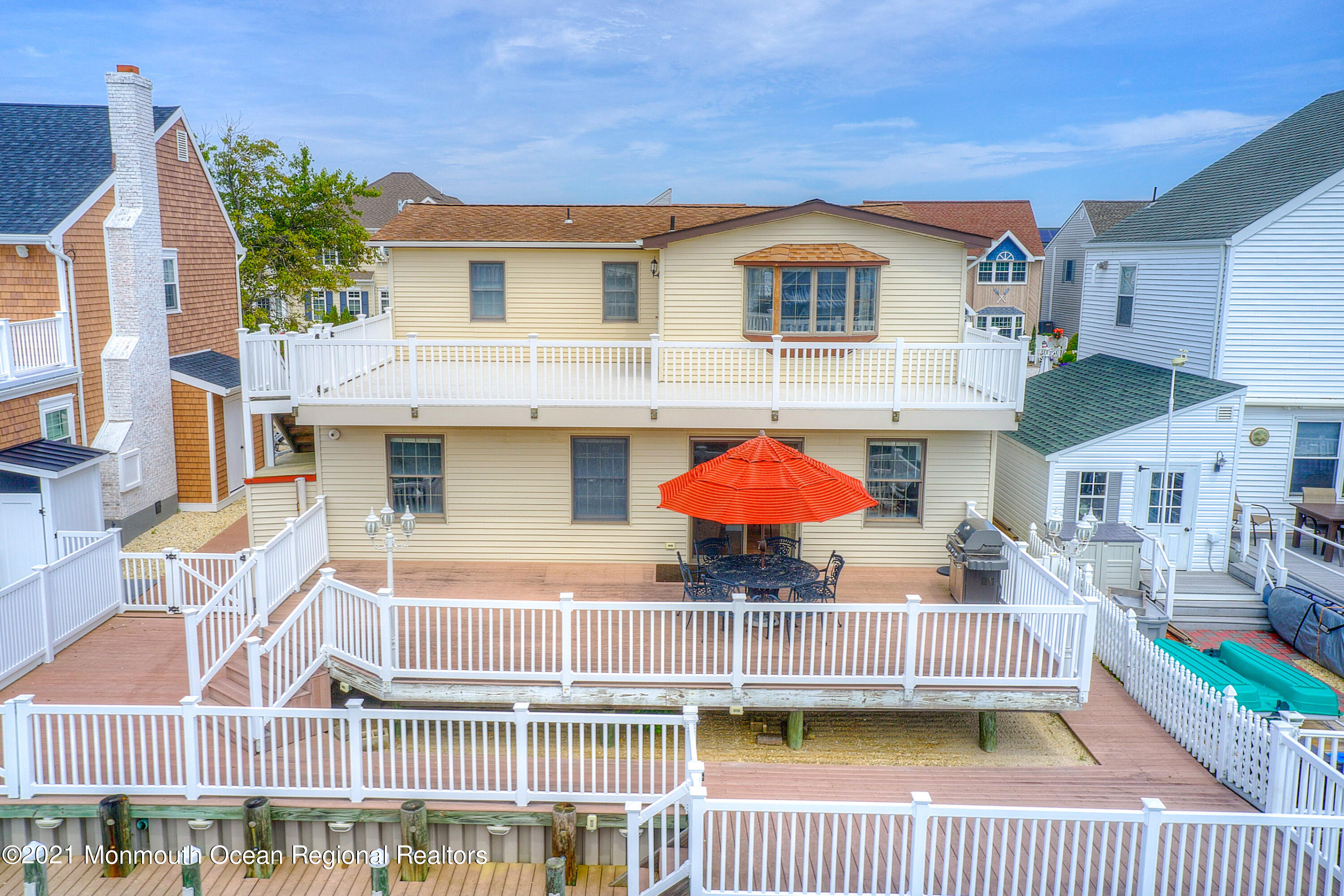 31 Peggy Lane