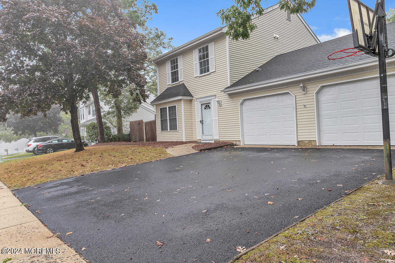 99 Ravenwood Boulevard