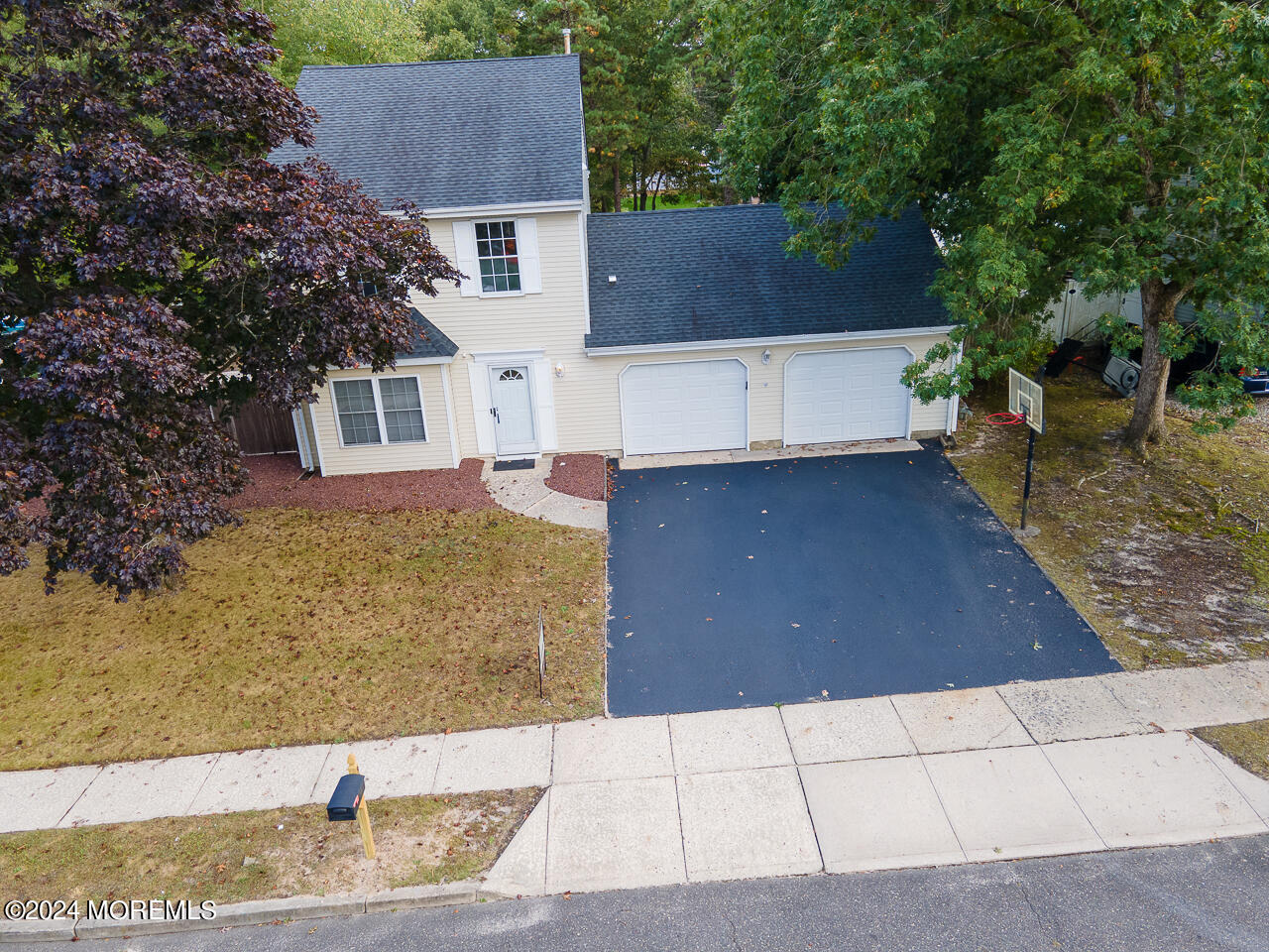 99 Ravenwood Boulevard