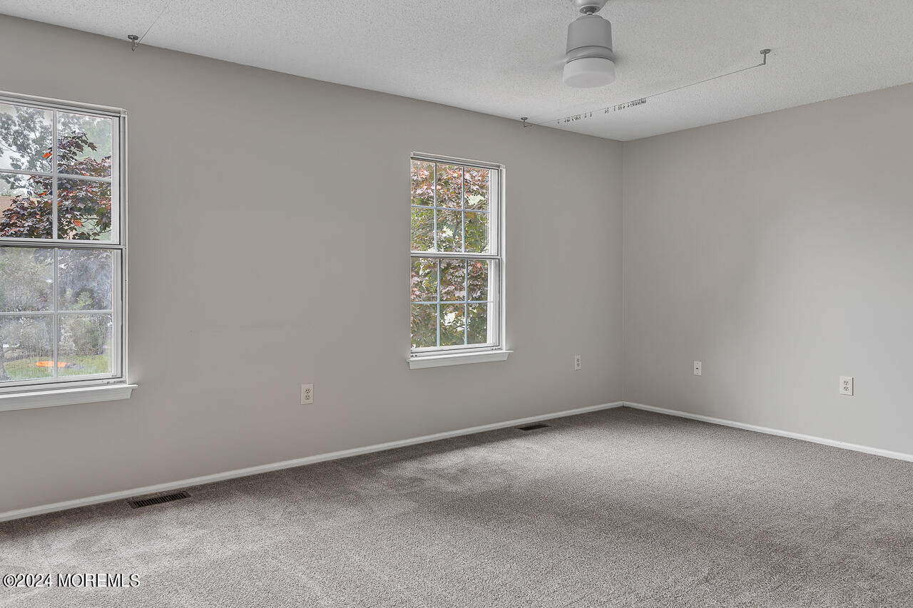 99 Ravenwood Boulevard