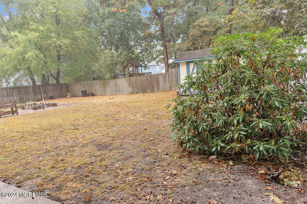 99 Ravenwood Boulevard