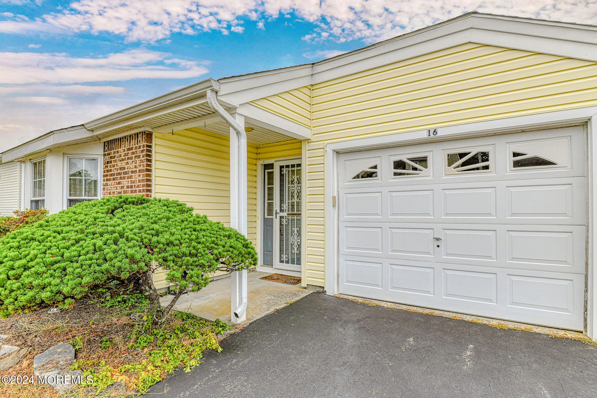 16 Dogwood Drive