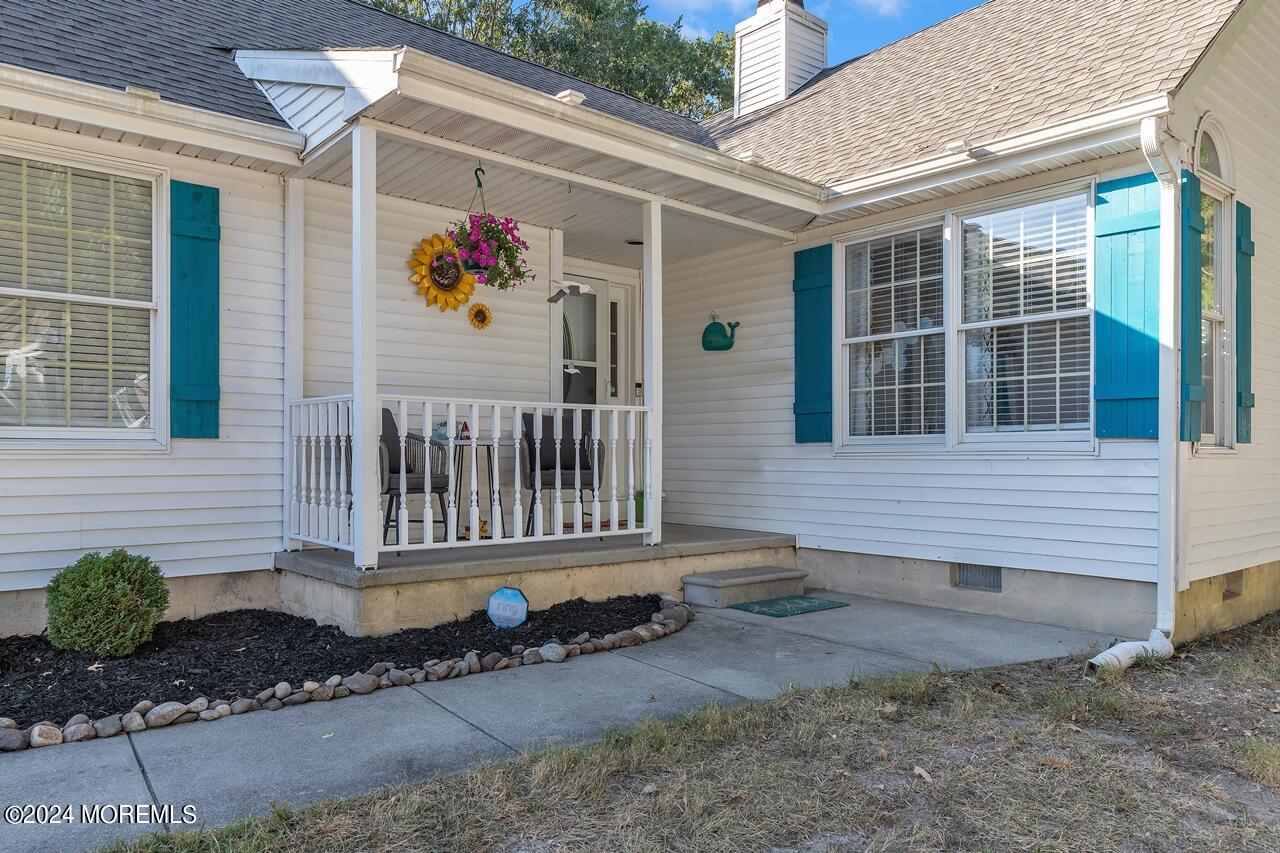 719 E Chip Shot Lane