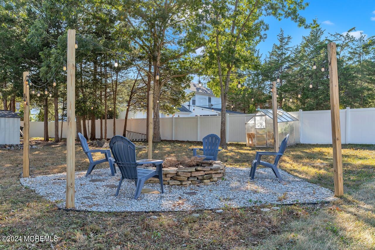 719 E Chip Shot Lane