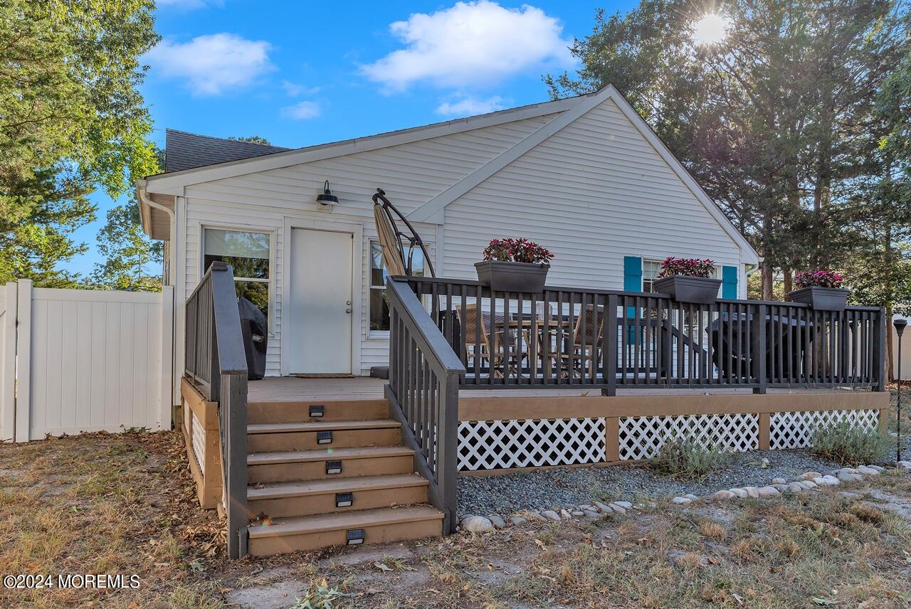 719 E Chip Shot Lane