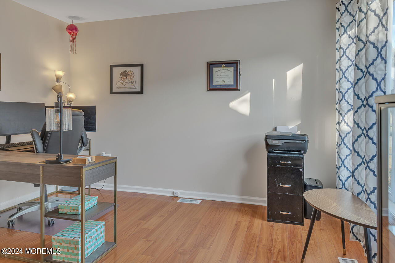 719 E Chip Shot Lane