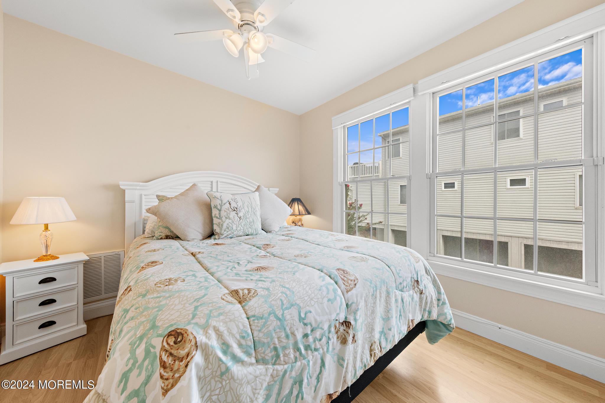 2 E California Avenue, B