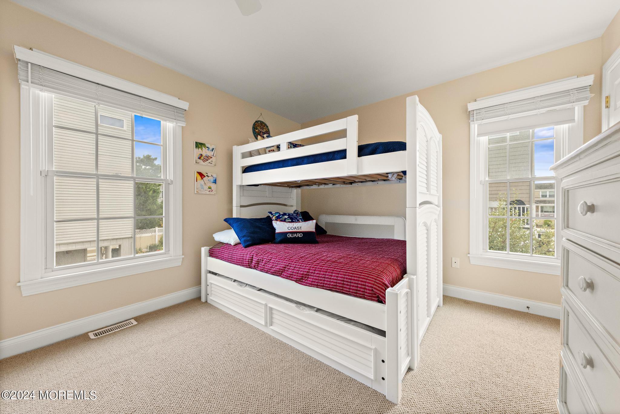 2 E California Avenue, B